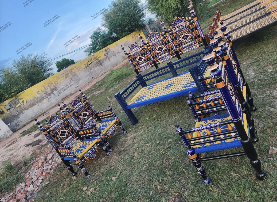 Handcrafted Traditional Furniture